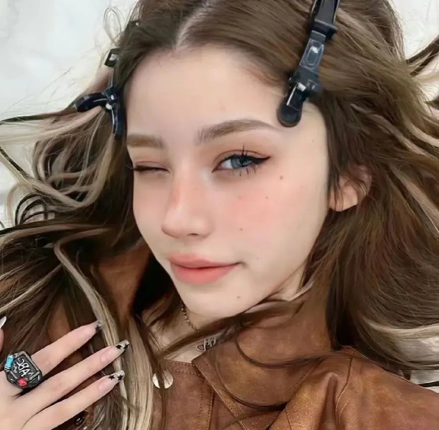亲爱的罗梦娜！封面